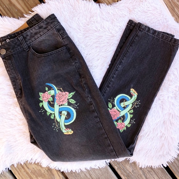 painting on black jeans